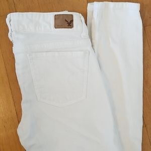 American Eagle Outfitters white jeans